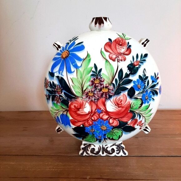 Flower vase  - Picture 1 of 4